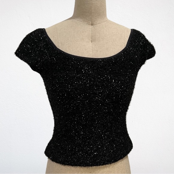 Alexia Admor New York Cropped Sparkly Holiday NYE Y2K Party Top - Picture 2 of 5